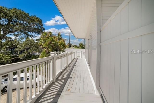 PART OF S 1/2 OF SW 1/4 LYING E OF US HIGHWAY 1 AS - Residential