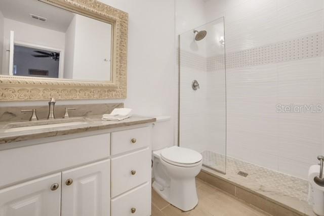 PART OF S 1/2 OF SW 1/4 LYING E OF US HIGHWAY 1 AS - Residential