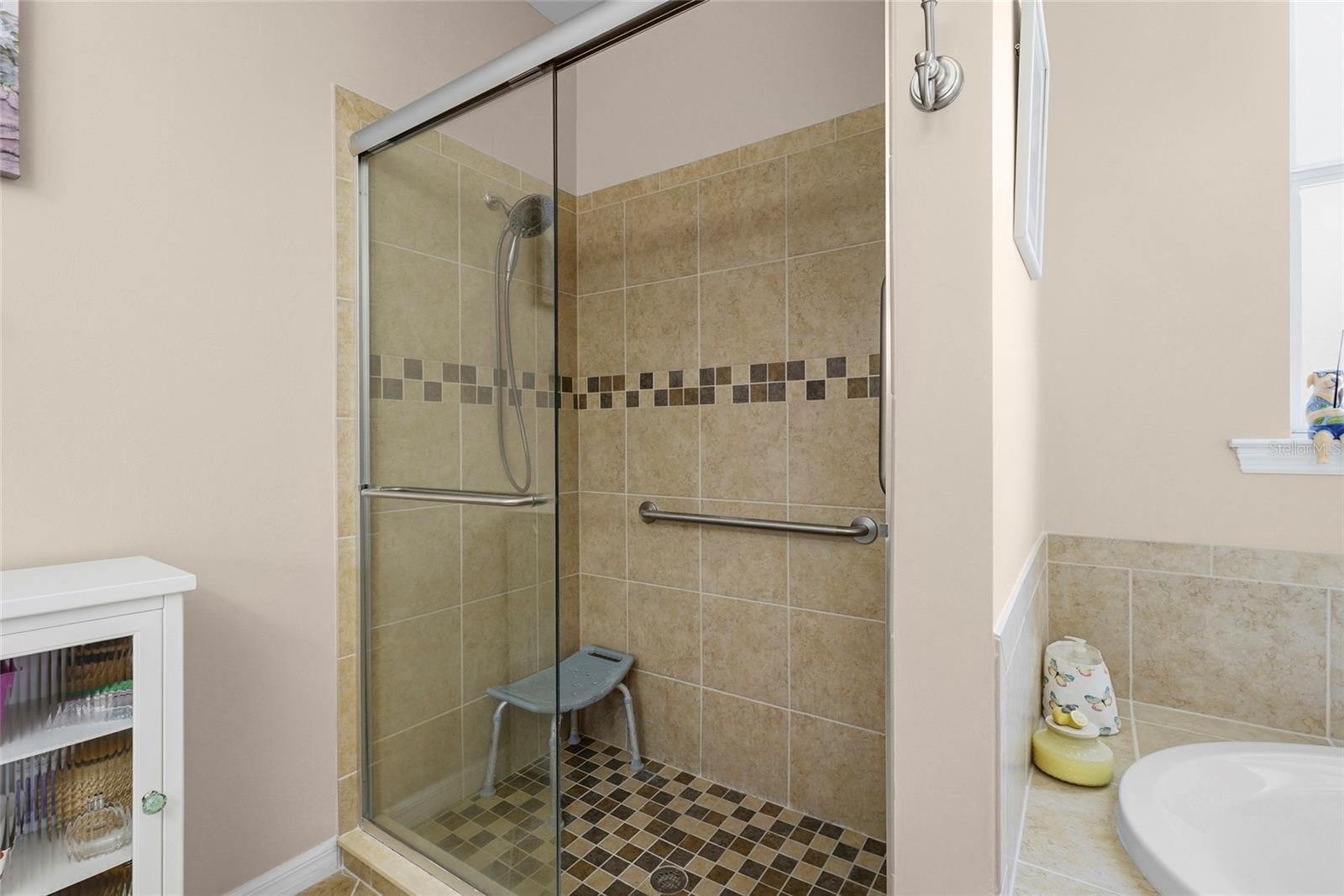 TALON BAY - Residential