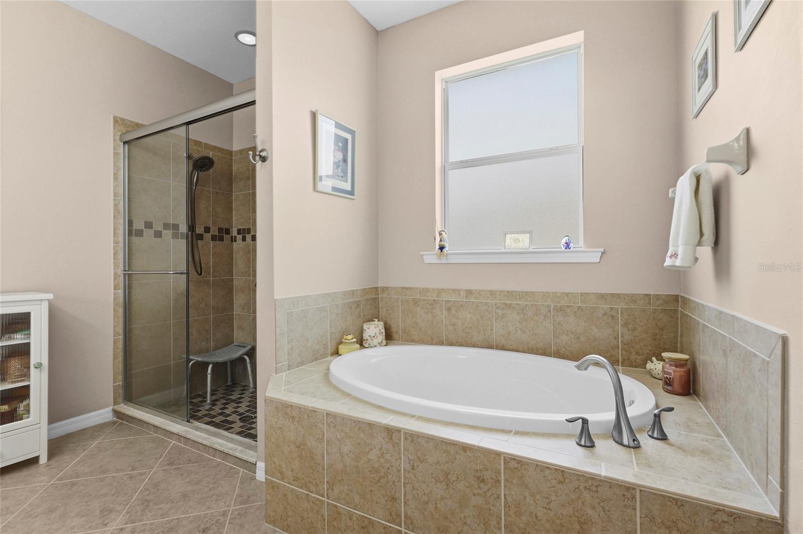 TALON BAY - Residential