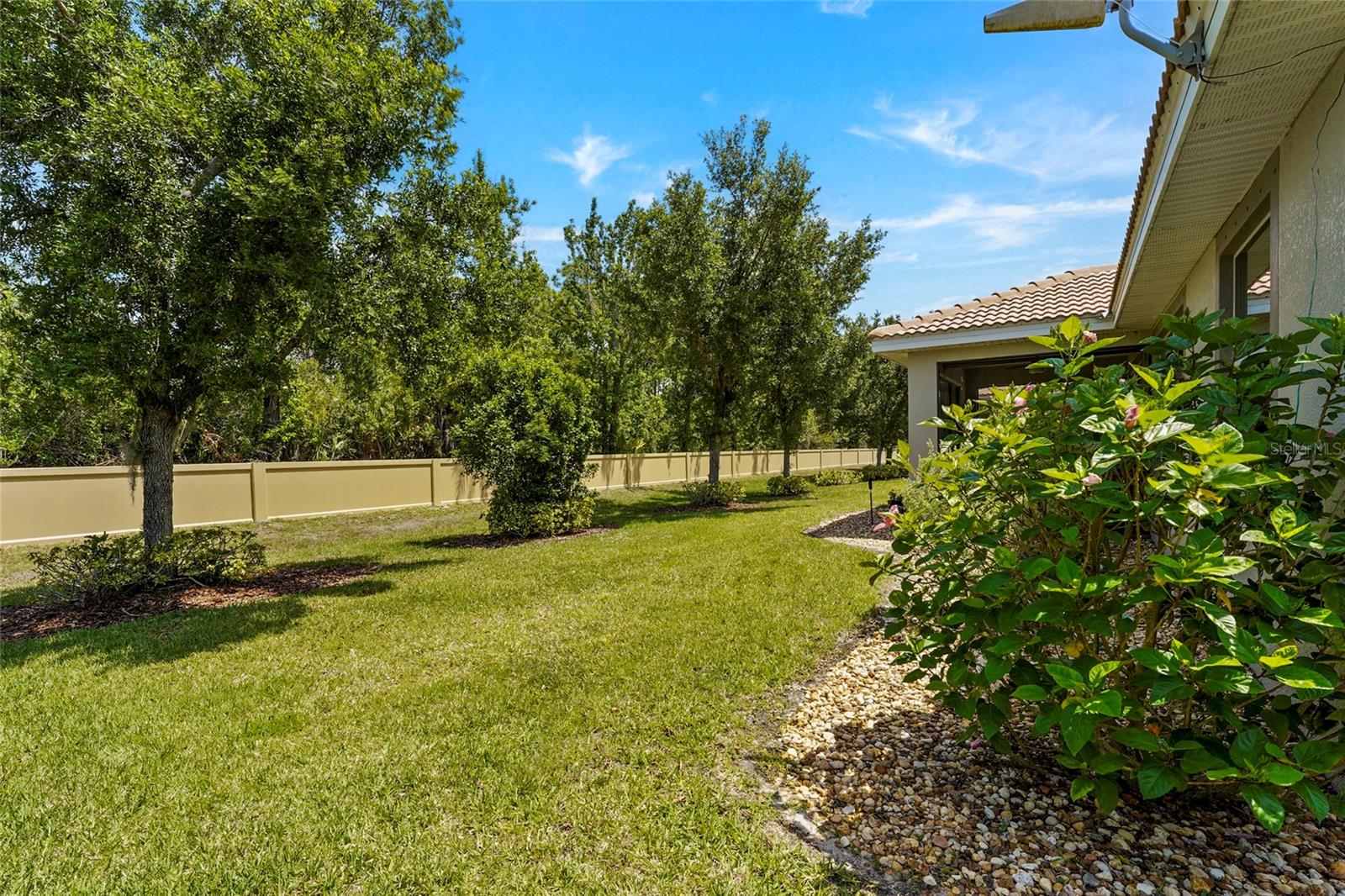 TALON BAY - Residential