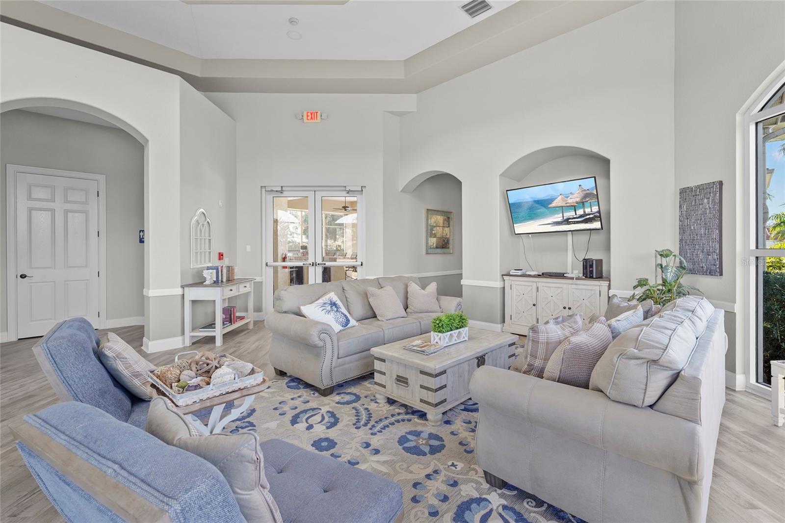 TALON BAY - Residential