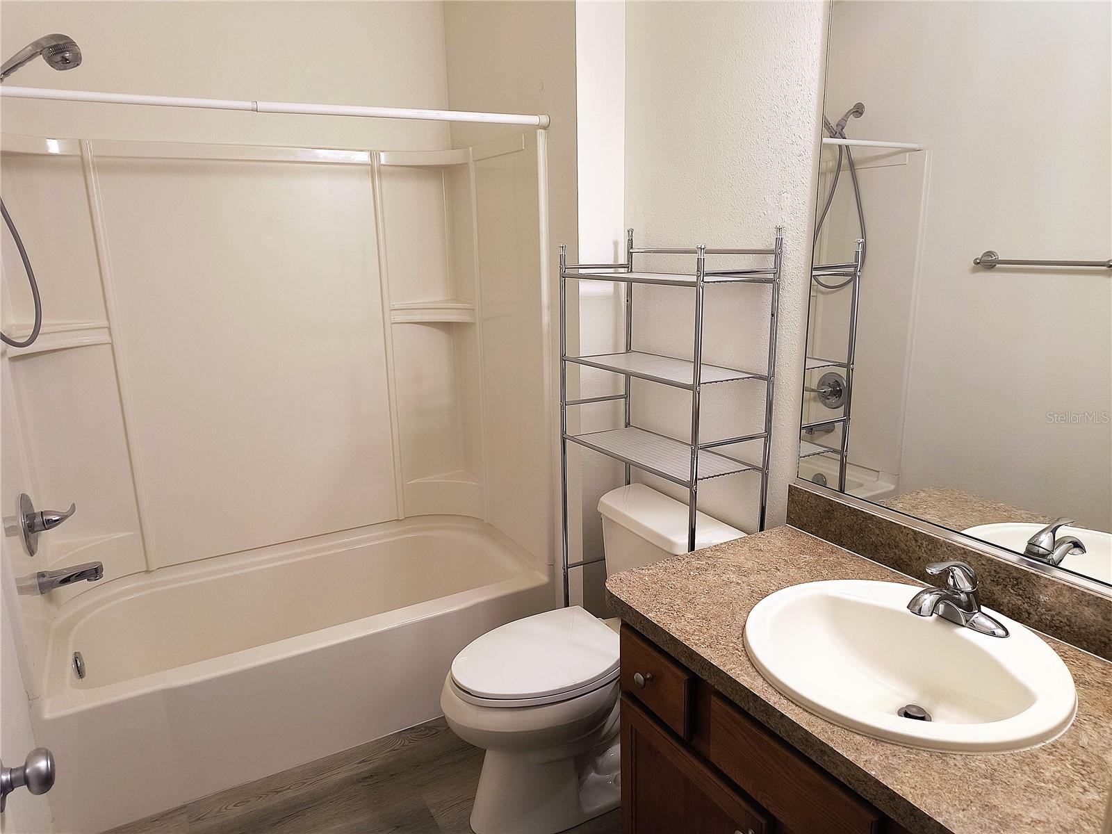 VILLAGES OF SUMTER APALACHEE VILLAS - Residential Lease