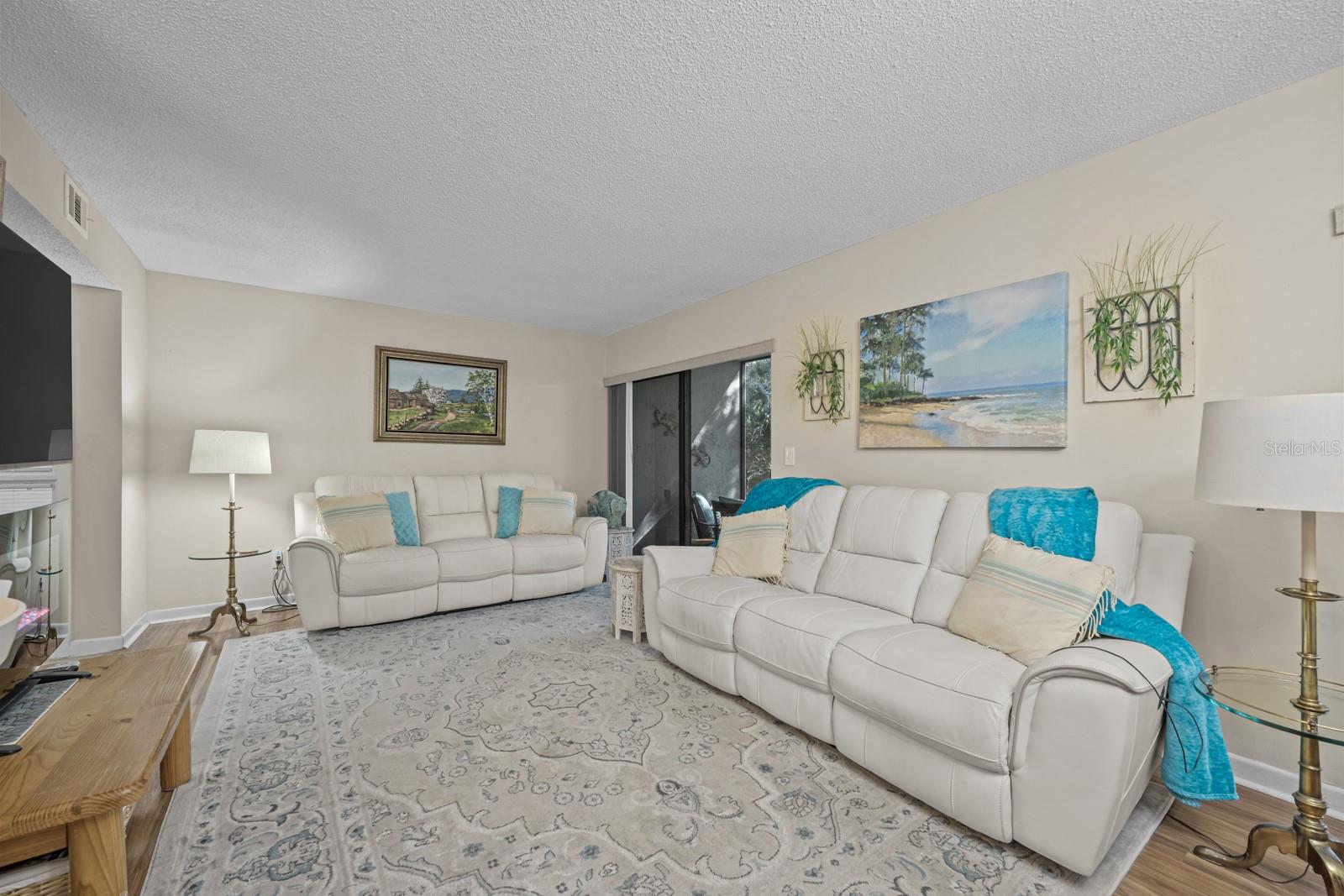 CONQUISTADOR CONDO - Residential