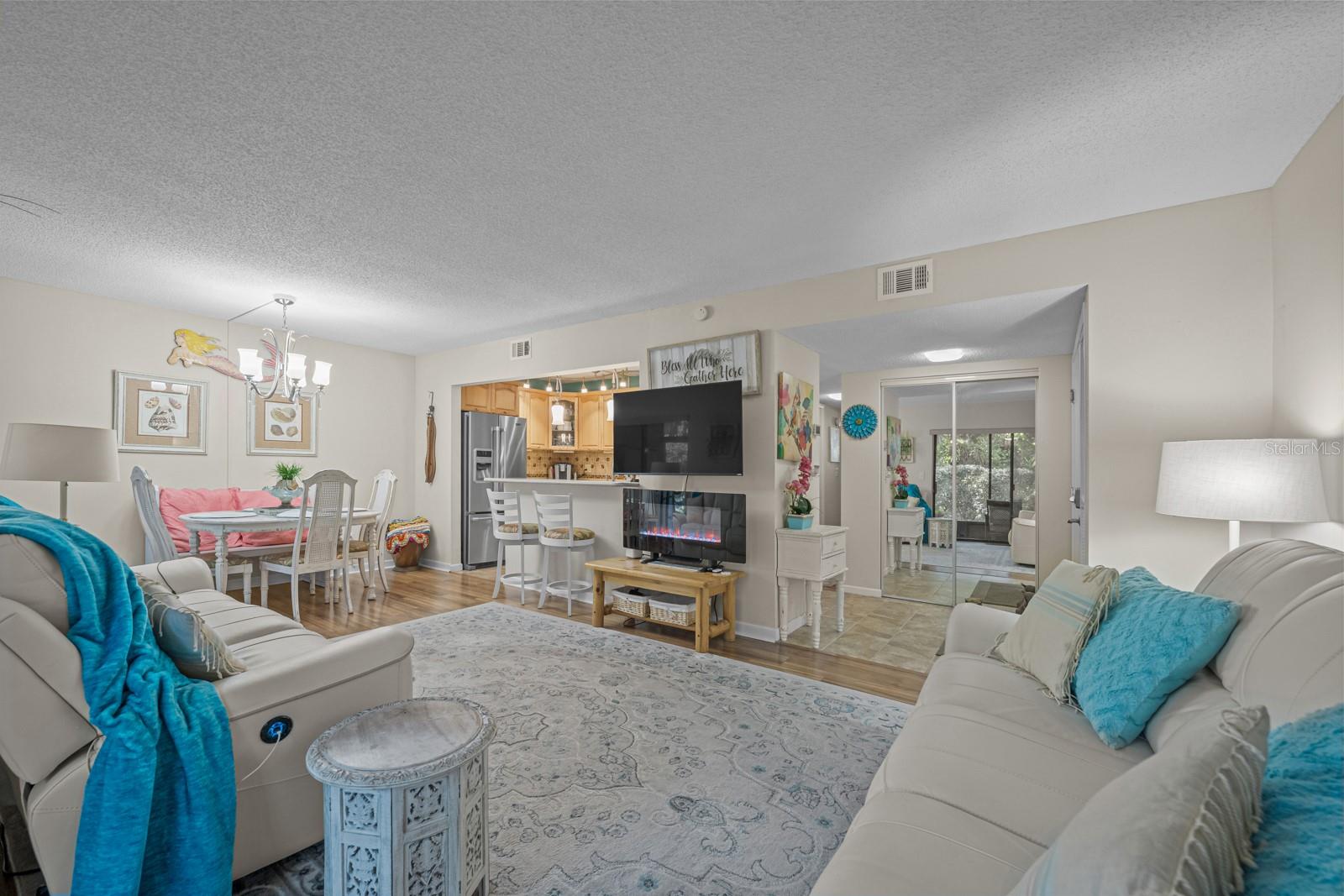 CONQUISTADOR CONDO - Residential