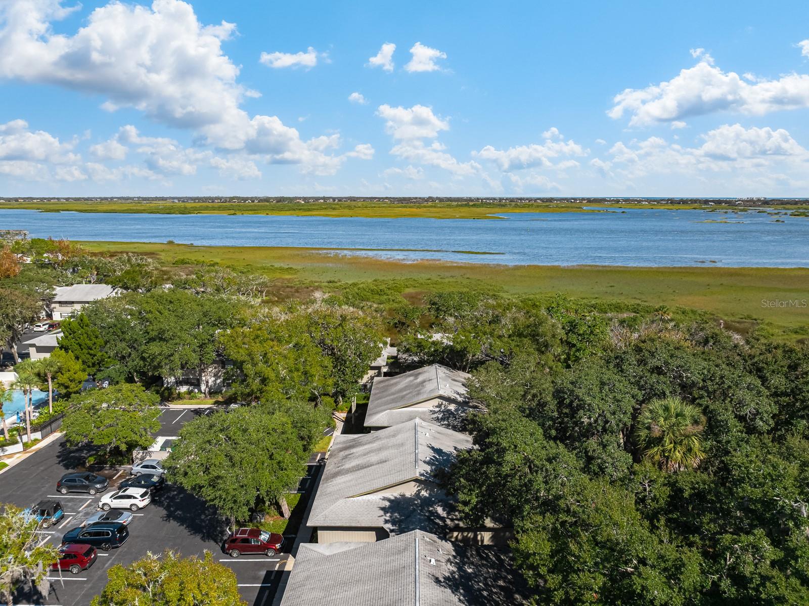 CONQUISTADOR CONDO - Residential