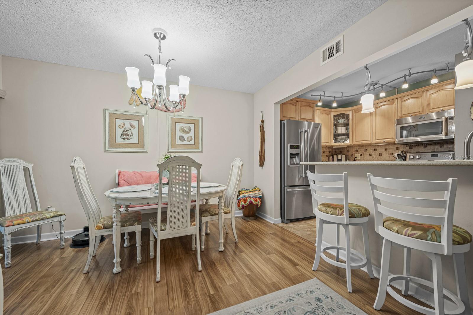 CONQUISTADOR CONDO - Residential