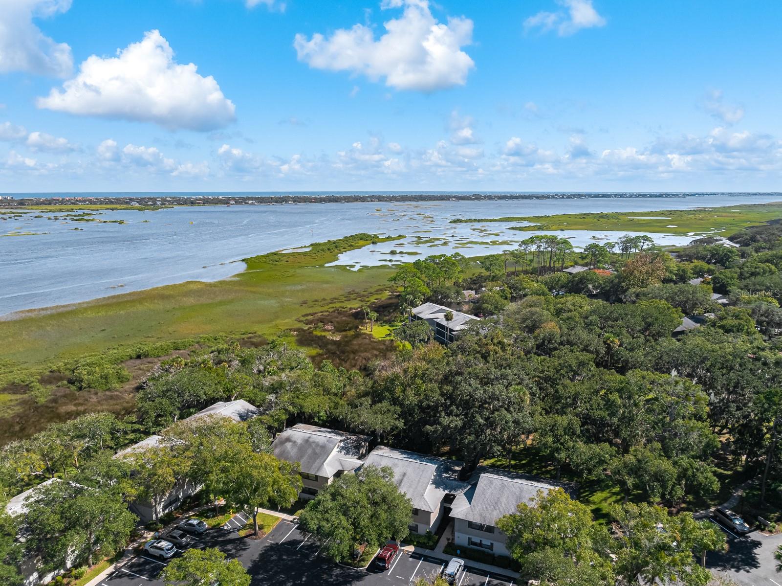 CONQUISTADOR CONDO - Residential