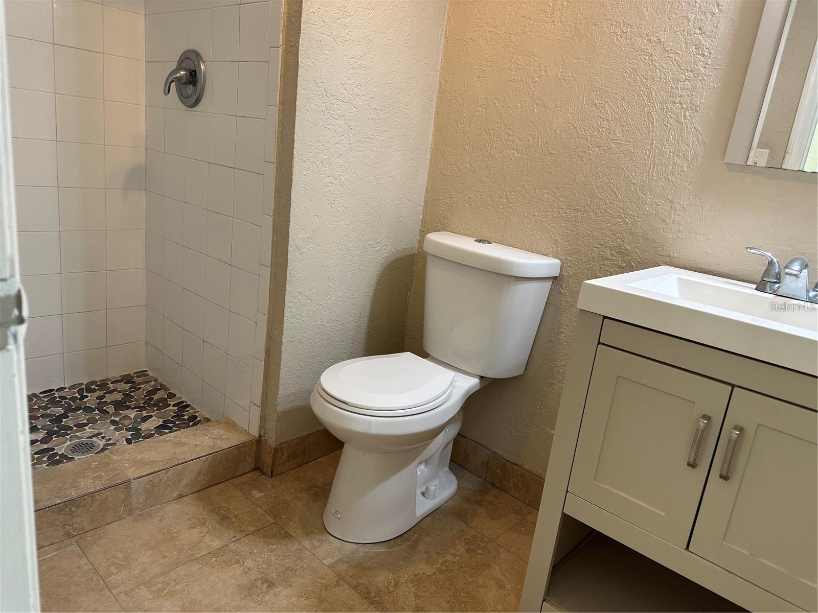 SARASOTA PALMS - Residential Lease