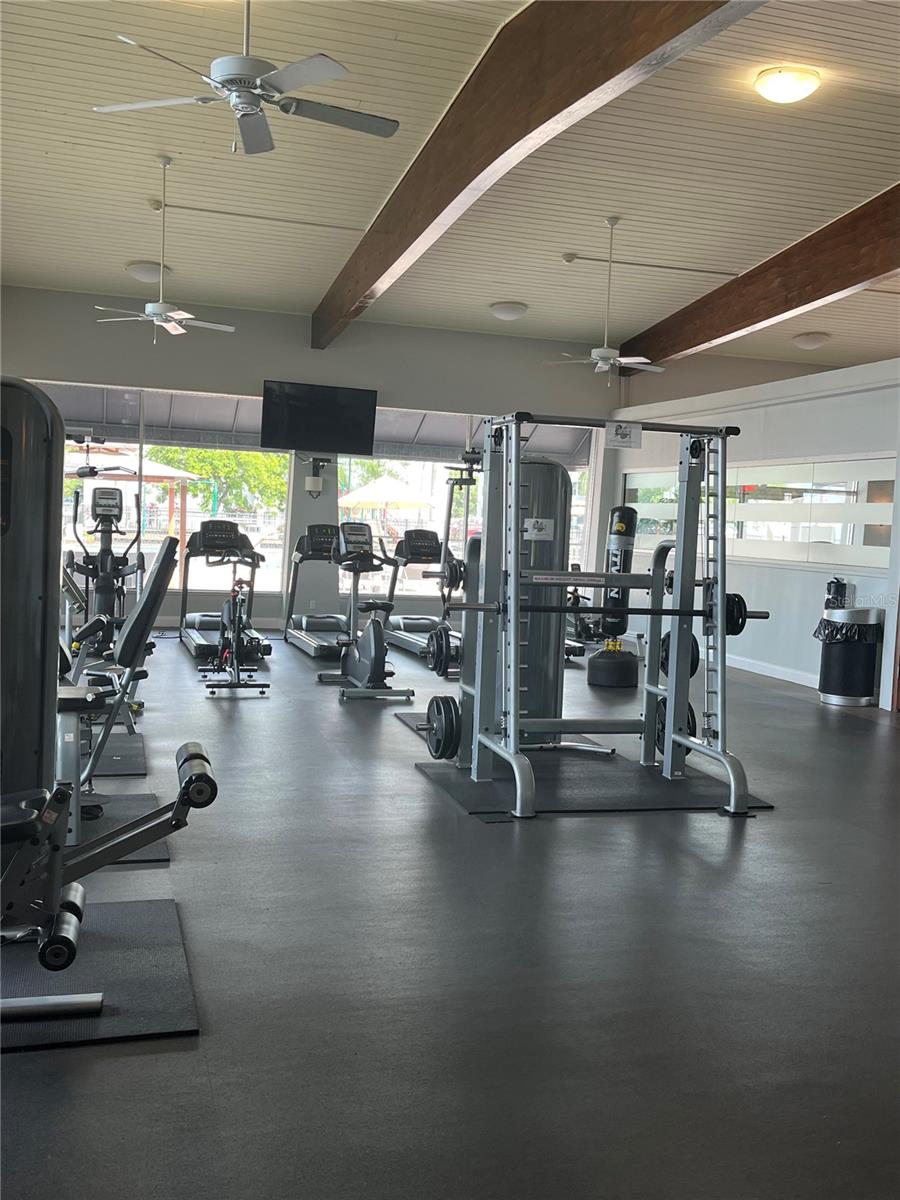 SARASOTA PALMS - Residential Lease