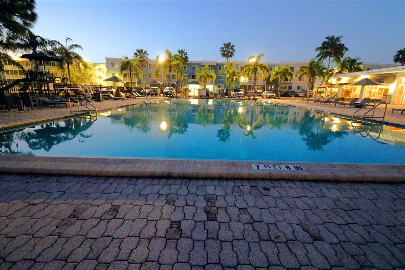 SARASOTA PALMS - Residential Lease