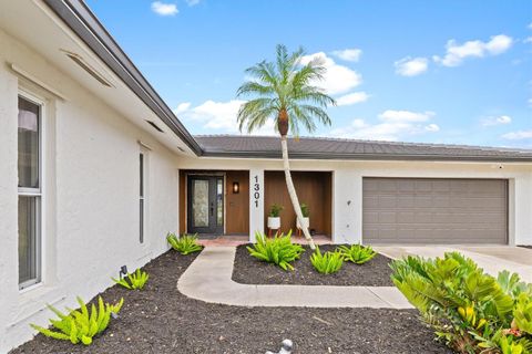 A home in PUNTA GORDA