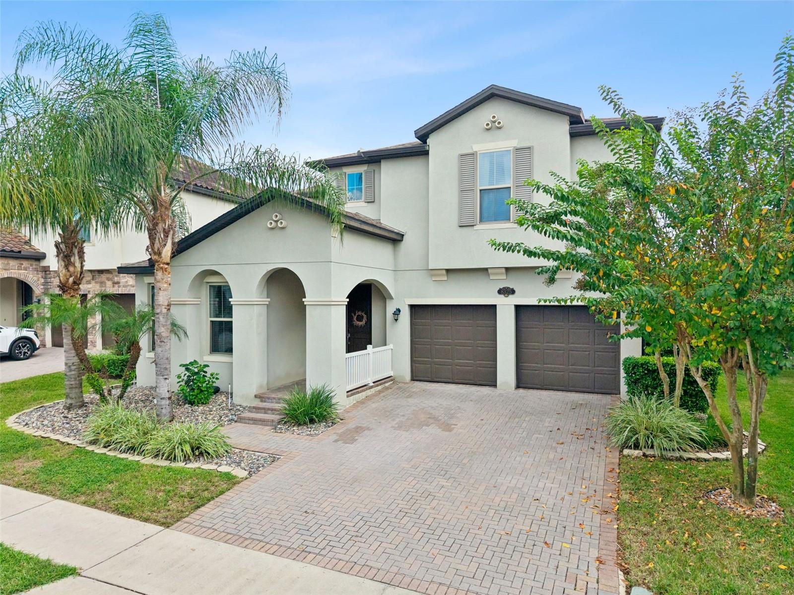 Casas a venda 2 - Jen Dantas 8325 VIVARO ISLE WAY