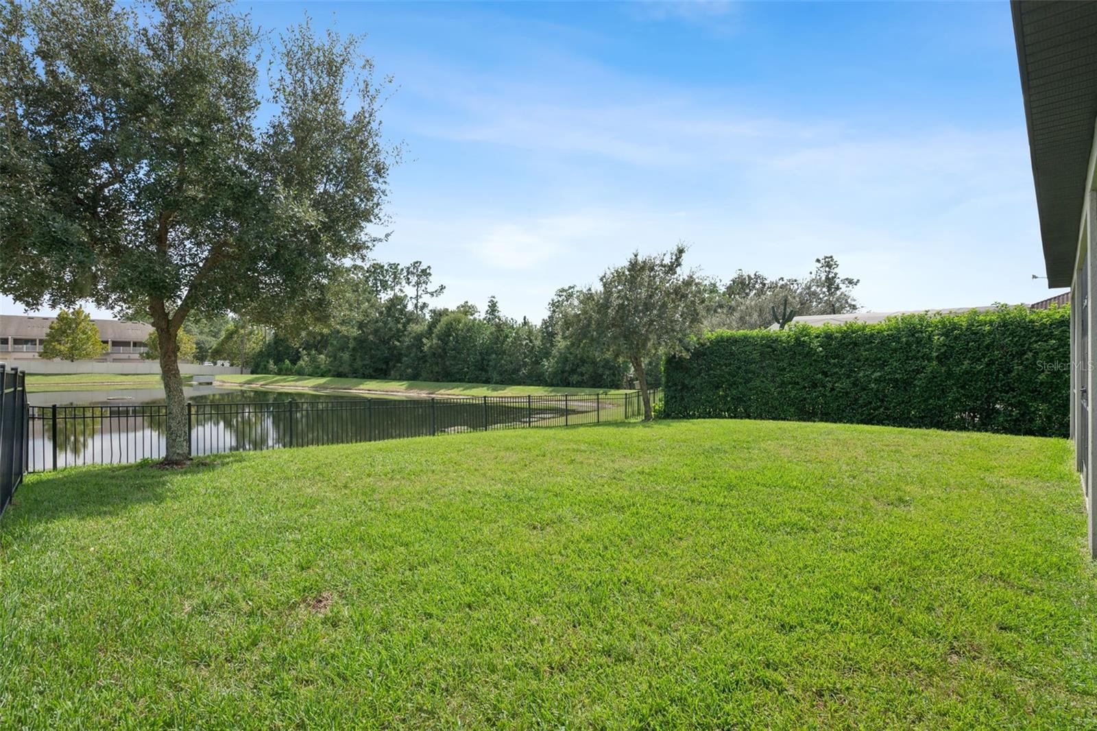 Casas a venda 4 - Jen Dantas 8325 VIVARO ISLE WAY