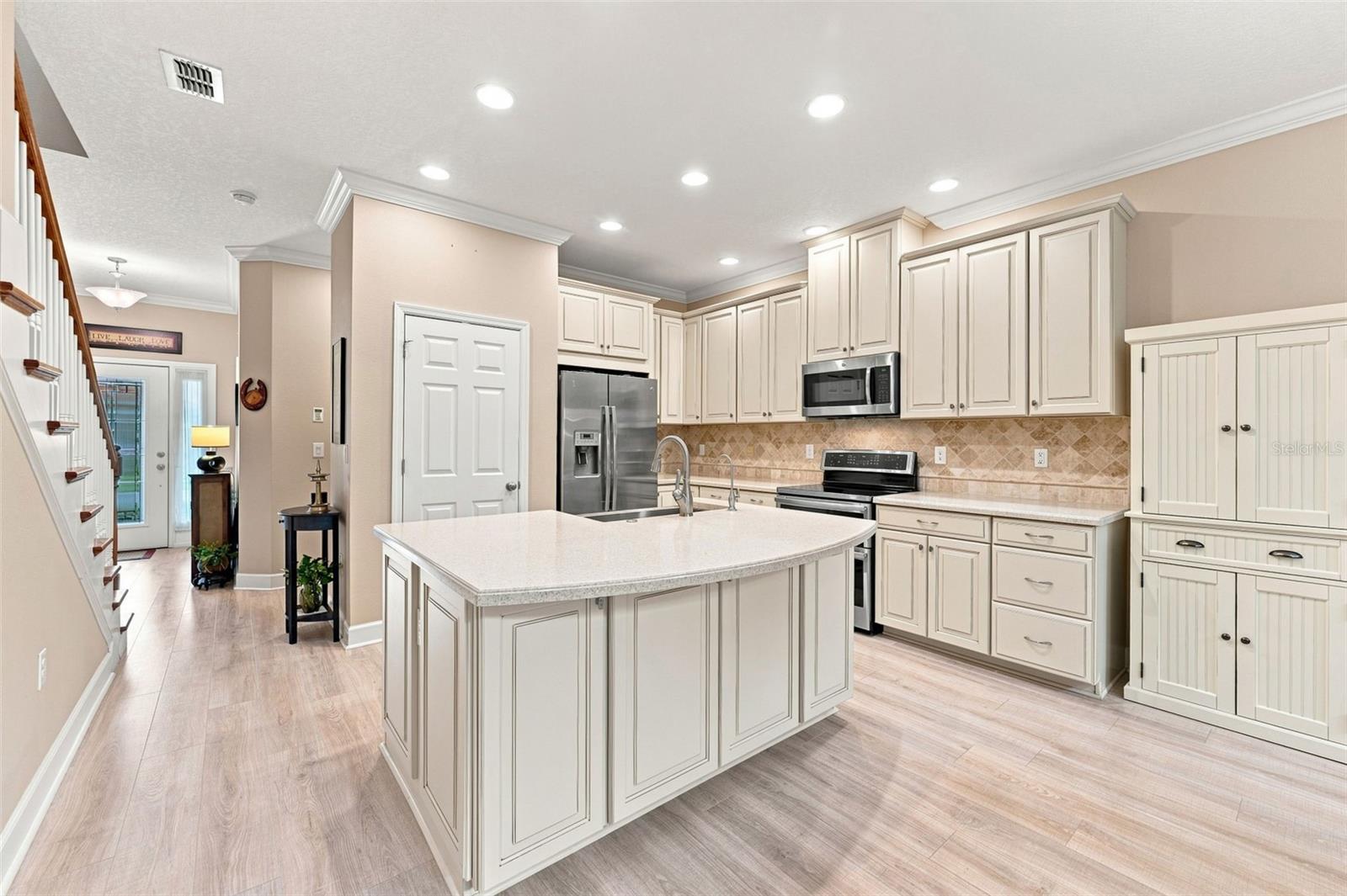 8738 TERRACINA LAKE DRIVE