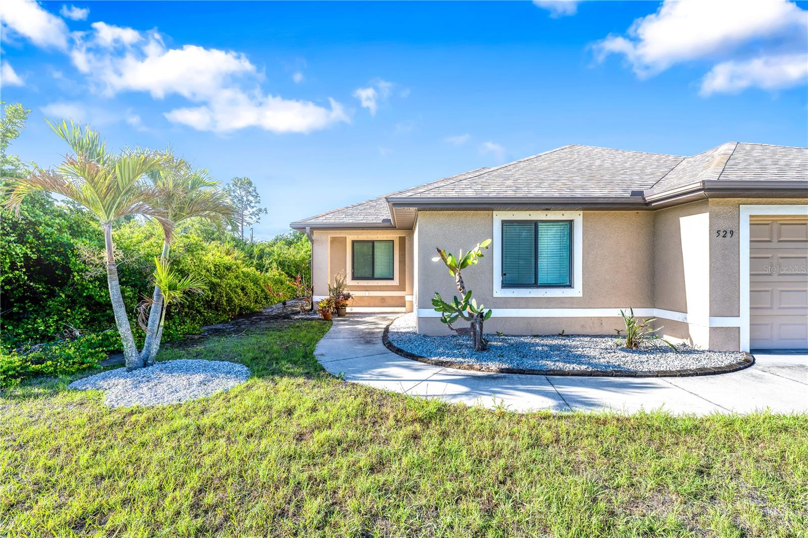 529 SUNSET ROAD N