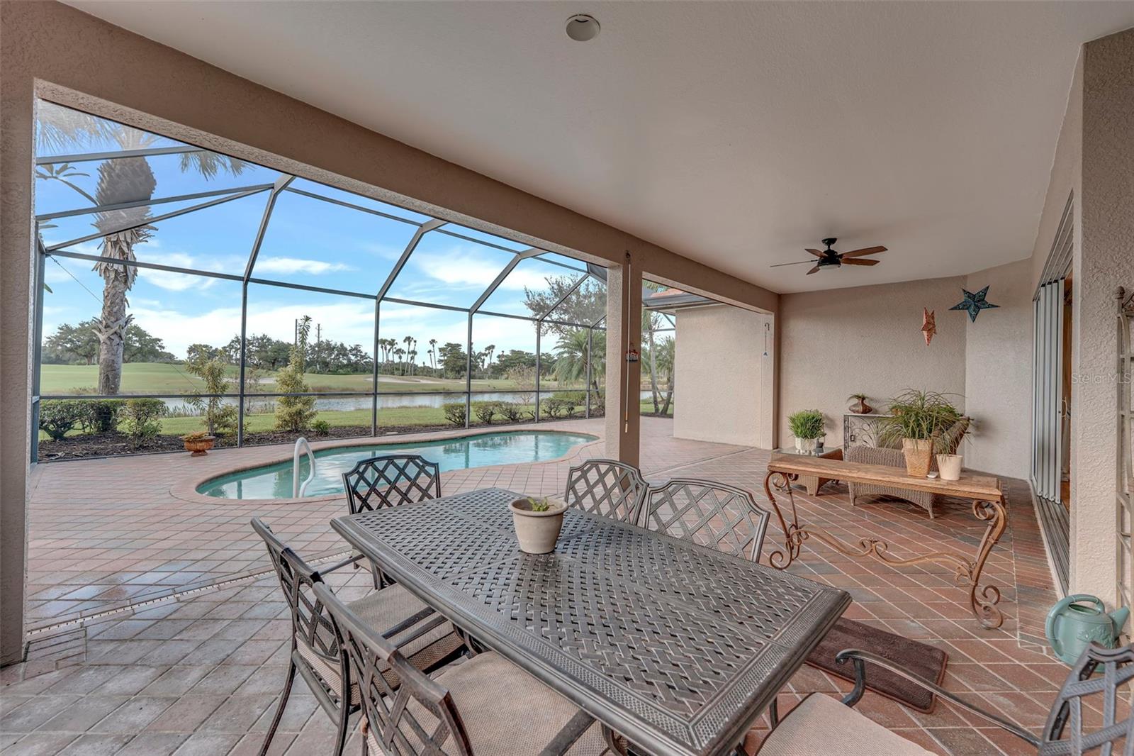 VERANDAH - Residential