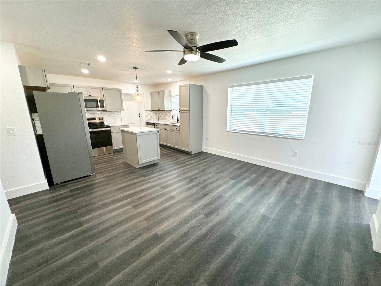 DELTONA LAKES UNIT 30 - Residential