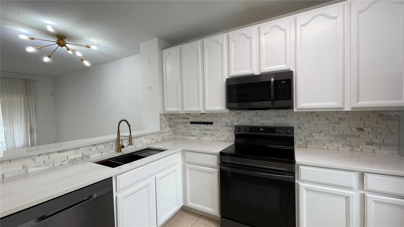 TOWNS LEGACY PARK - Residential Lease