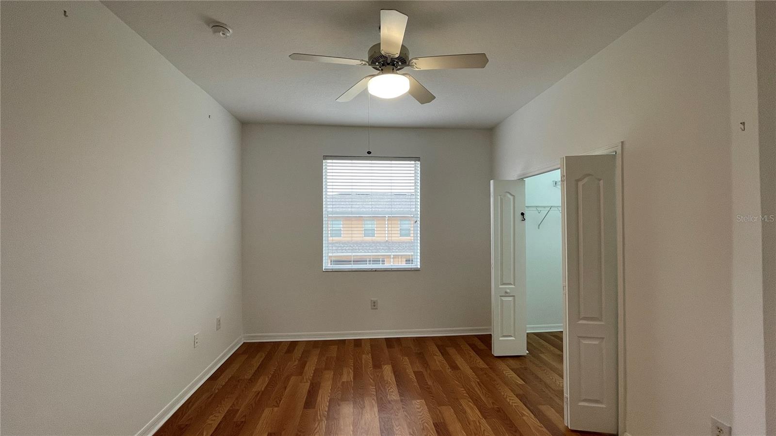 TOWNS LEGACY PARK - Residential Lease