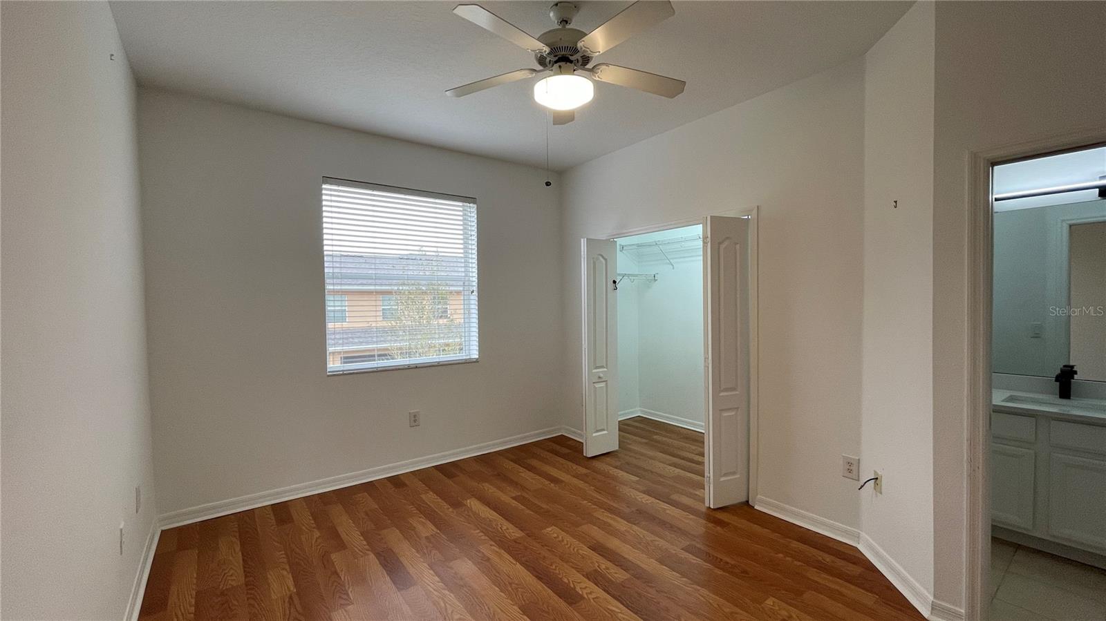 TOWNS LEGACY PARK - Residential Lease