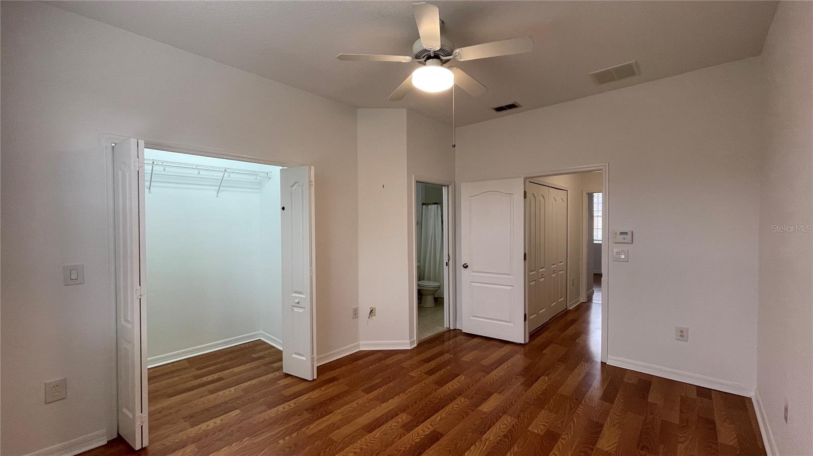 TOWNS LEGACY PARK - Residential Lease