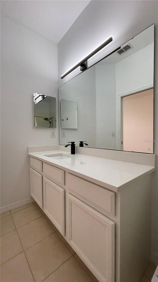 TOWNS LEGACY PARK - Residential Lease