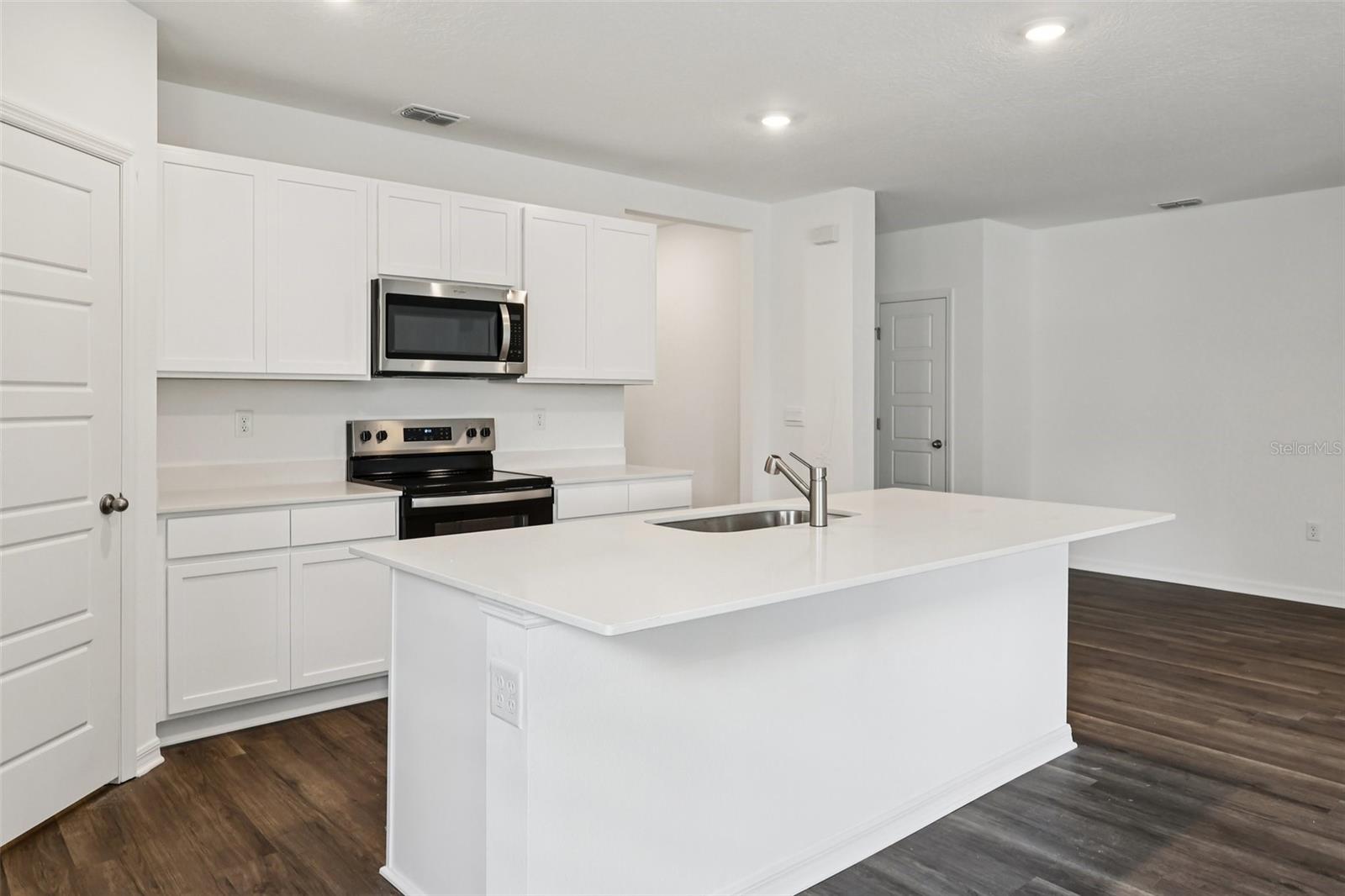 HAMILTON BLUFF - Residential