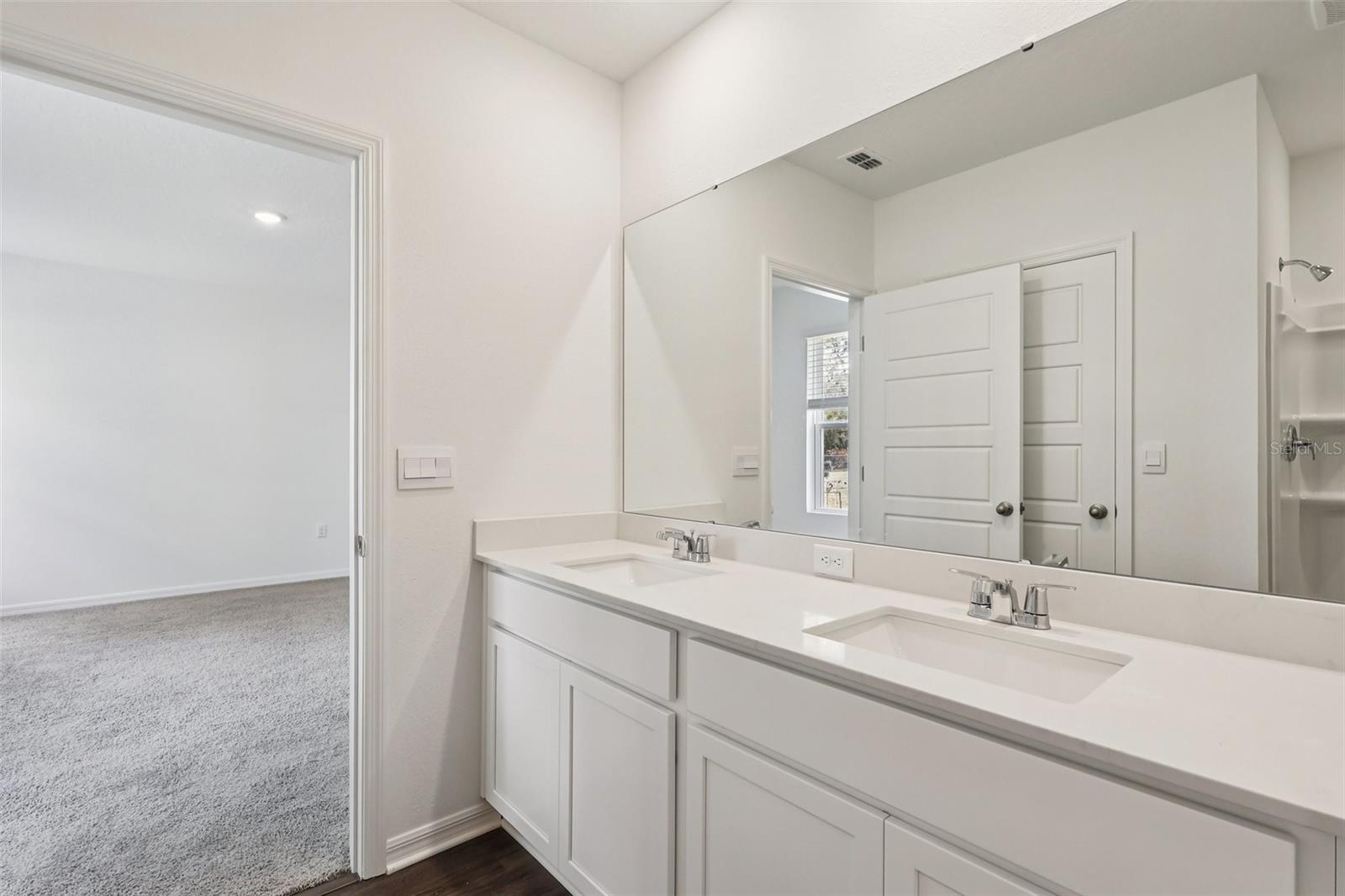 HAMILTON BLUFF - Residential