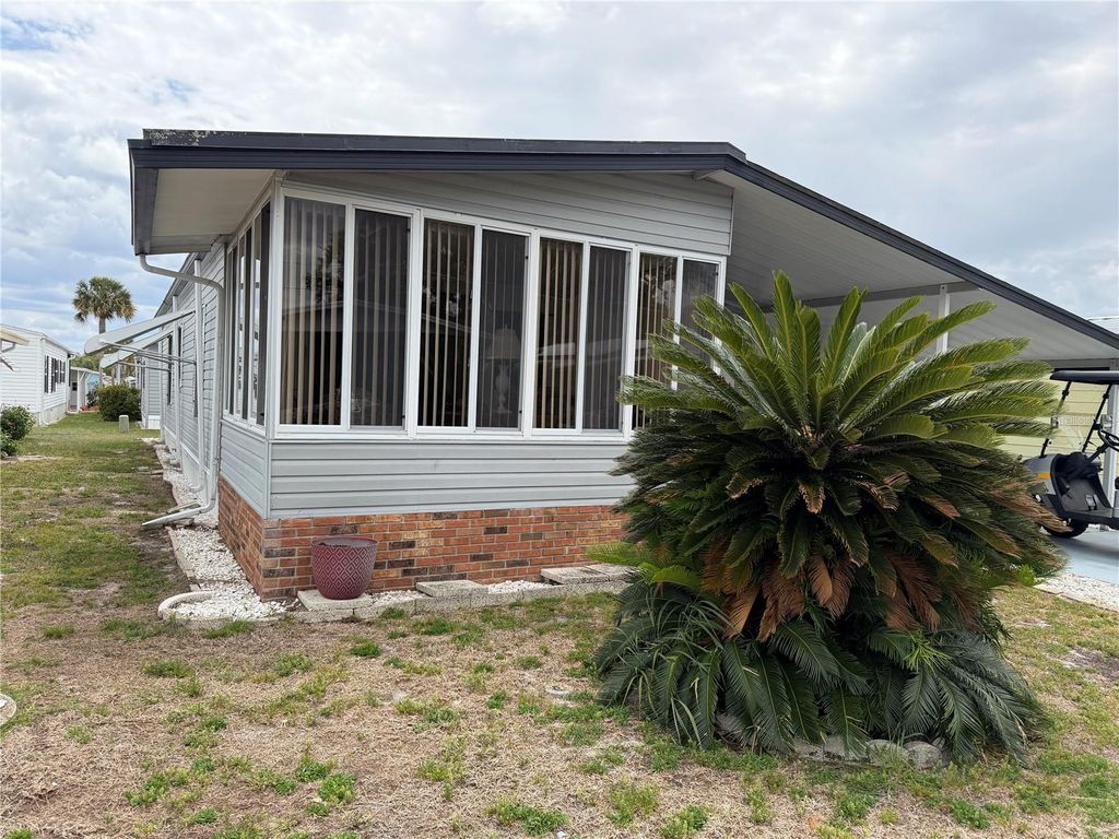 Photo of 4038 Rolling Oaks Drive, Winter Haven, FL 33880 (MLS # B4902243)