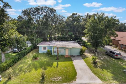 Photo of 1107 Pamela Street, Leesburg, FL 34748 (MLS # G5100619)