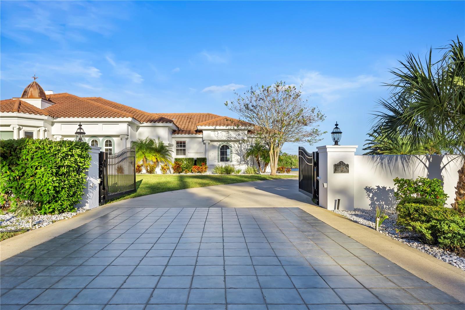 LAMBERT AVE SUB - Residential