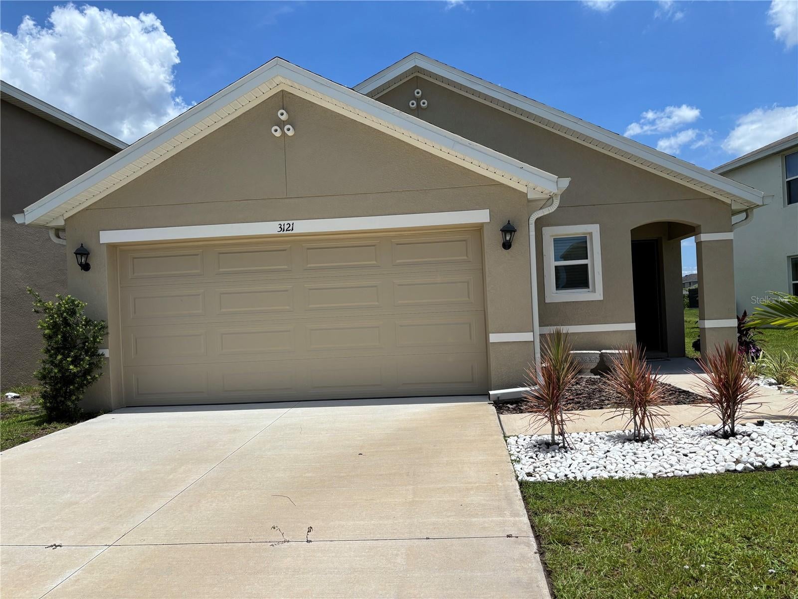 3121 ROCK SOUND STREET, BRADENTON, FL, 34208 4 3121 ROCK SOUND STREET