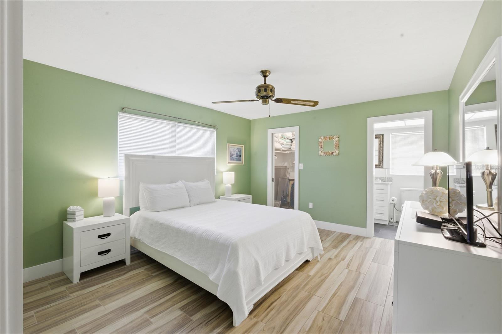 VISTA HERMOSA - Residential