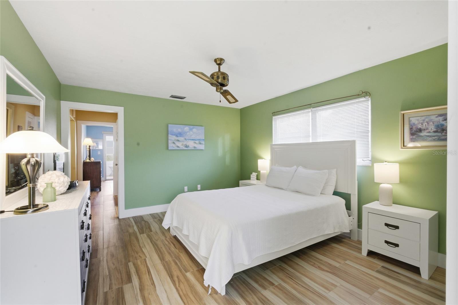 VISTA HERMOSA - Residential