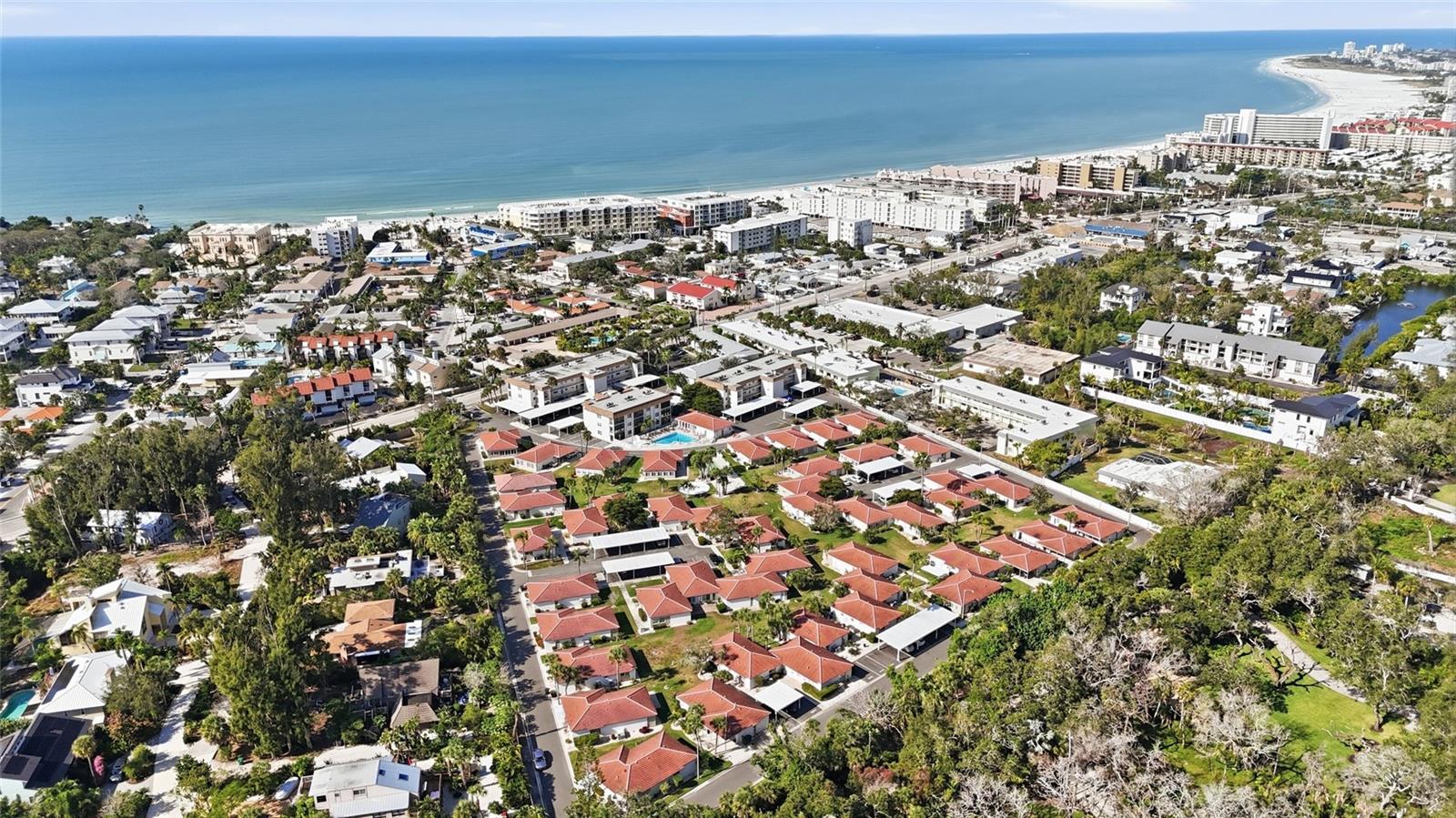 VISTA HERMOSA - Residential