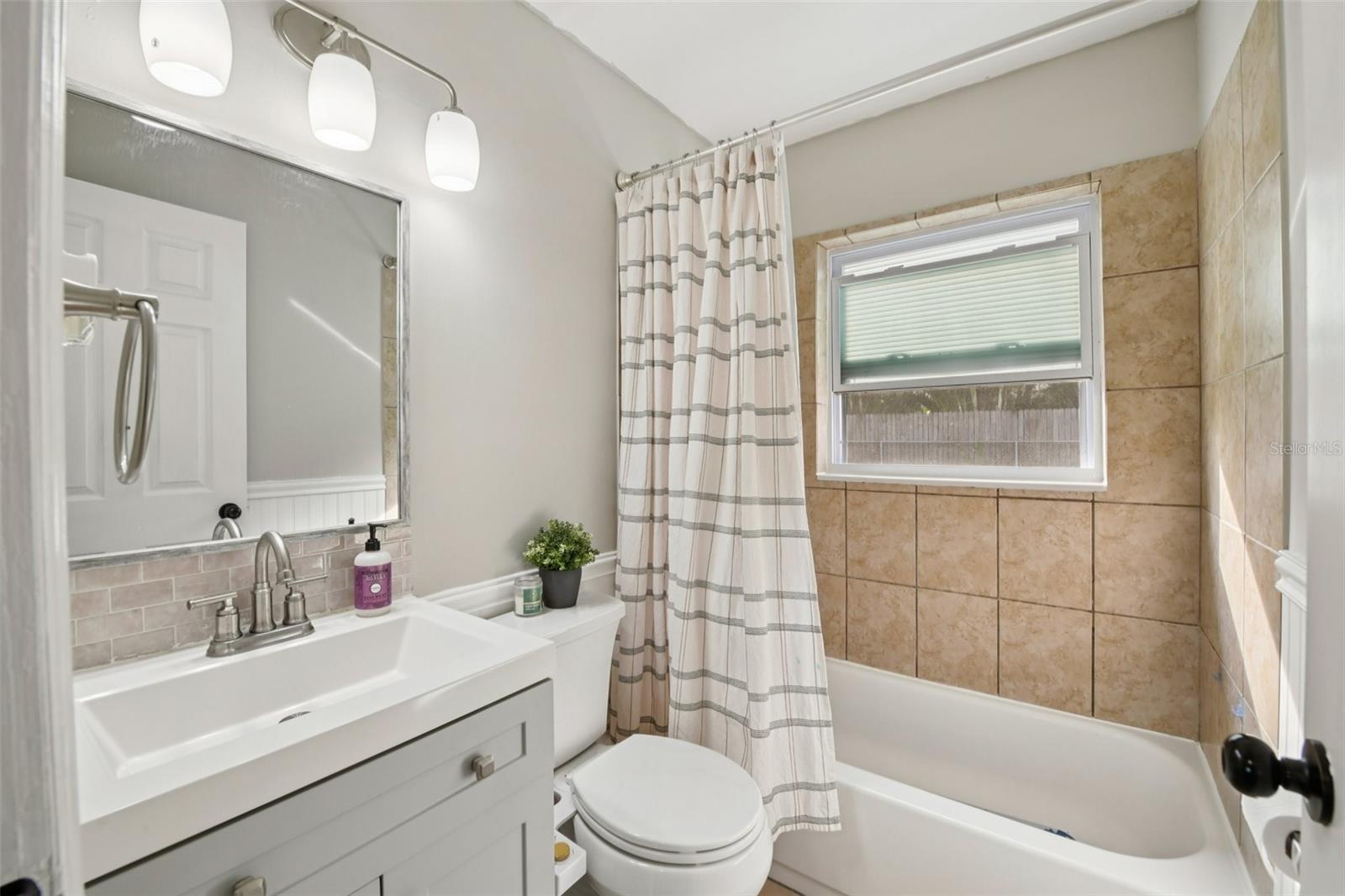 HAMPTON HOMES UNIT 4 - Residential