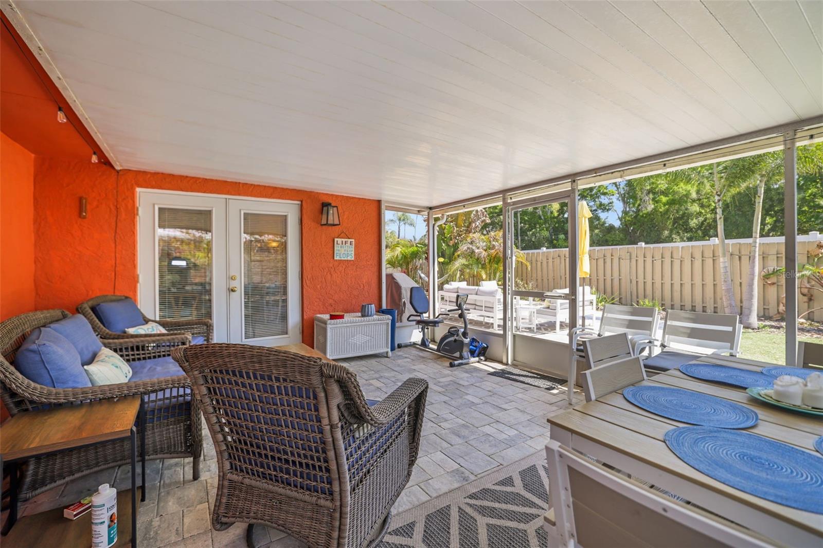 DUNEDIN ISLES COUNTRY CLUB - Residential