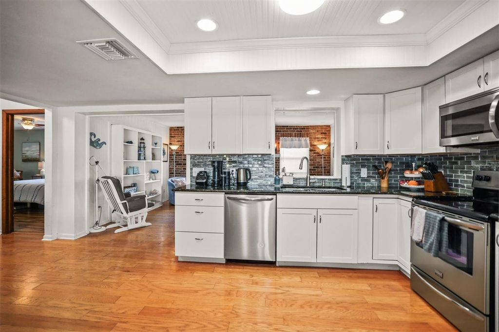 Photo of 985 Gulf View Boulevard, Dunedin, FL 34698 (MLS # TB8488770)