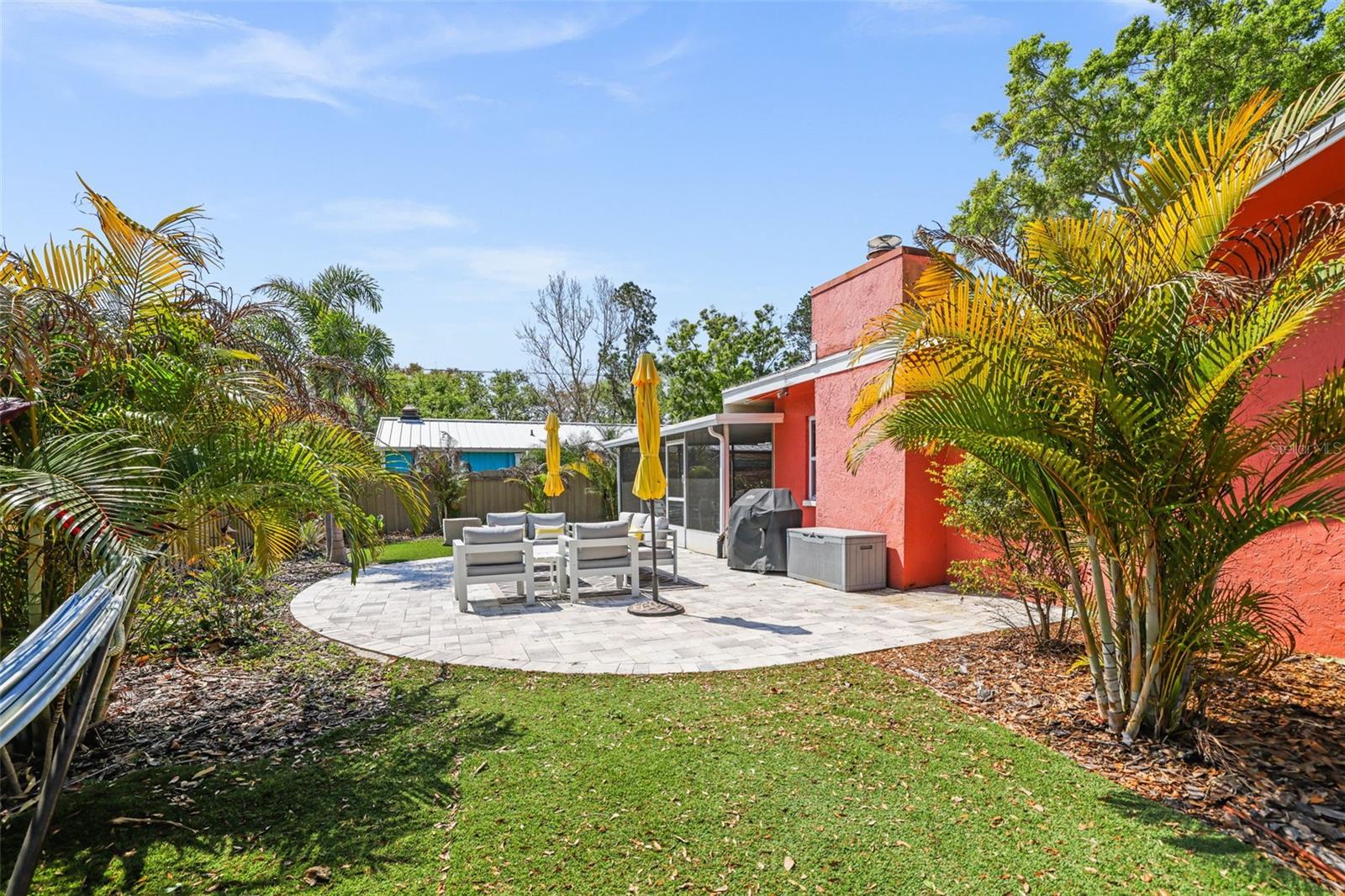 DUNEDIN ISLES COUNTRY CLUB - Residential