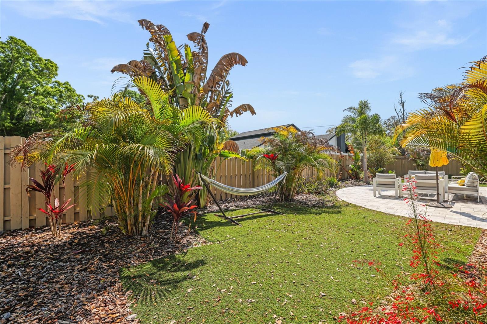 DUNEDIN ISLES COUNTRY CLUB - Residential