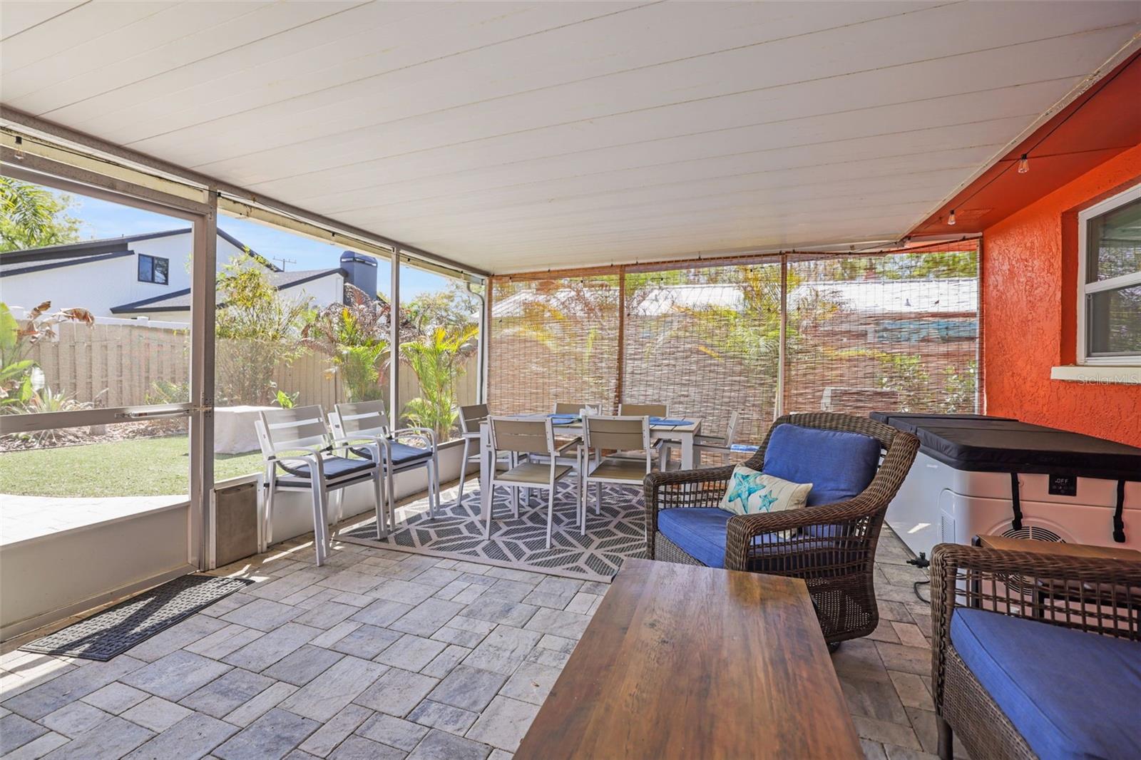 DUNEDIN ISLES COUNTRY CLUB - Residential