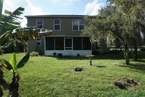 A home in LAKELAND