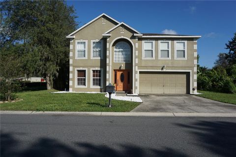 A home in LAKELAND