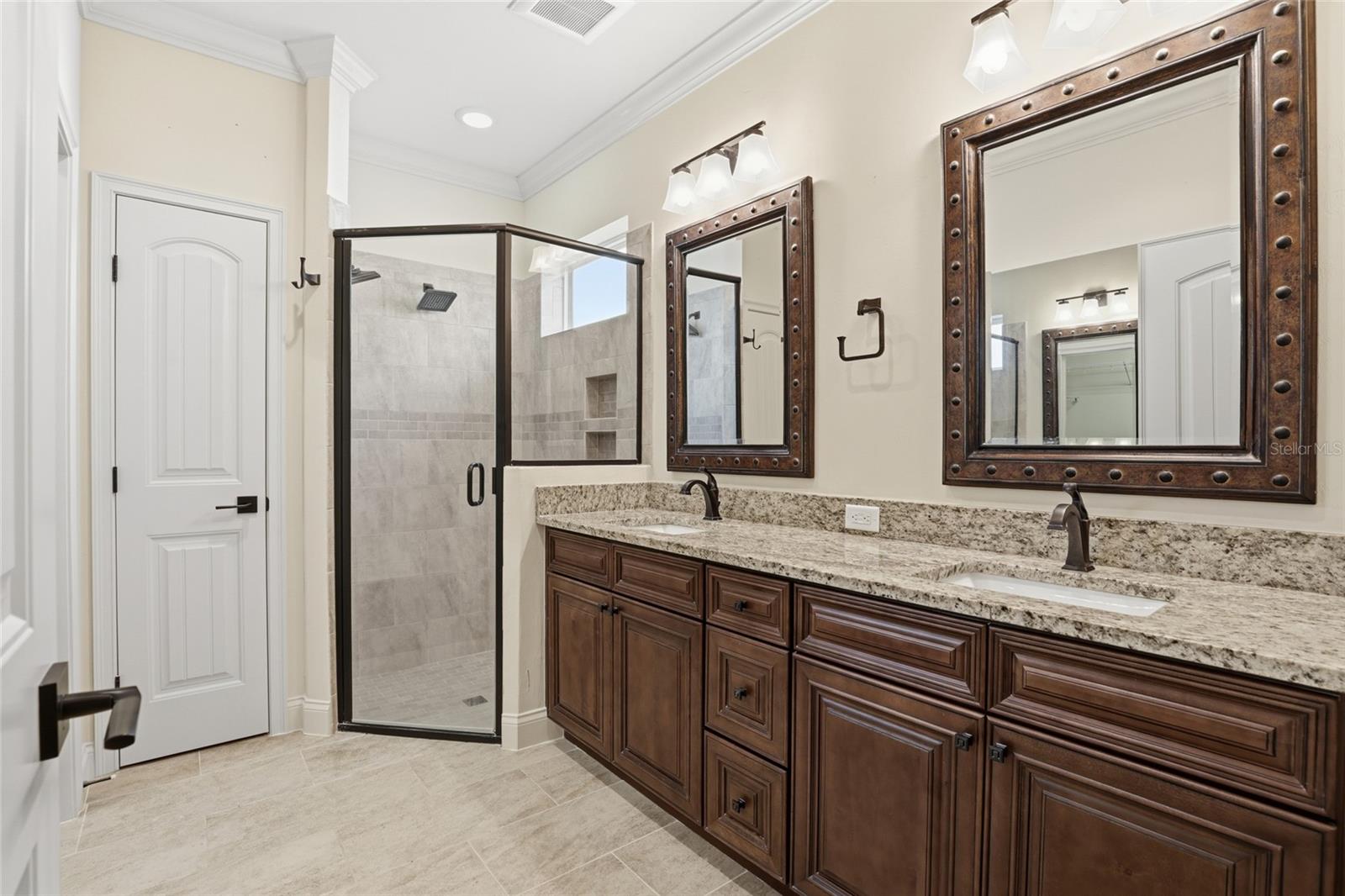 FLETCHER OAKS - Residential