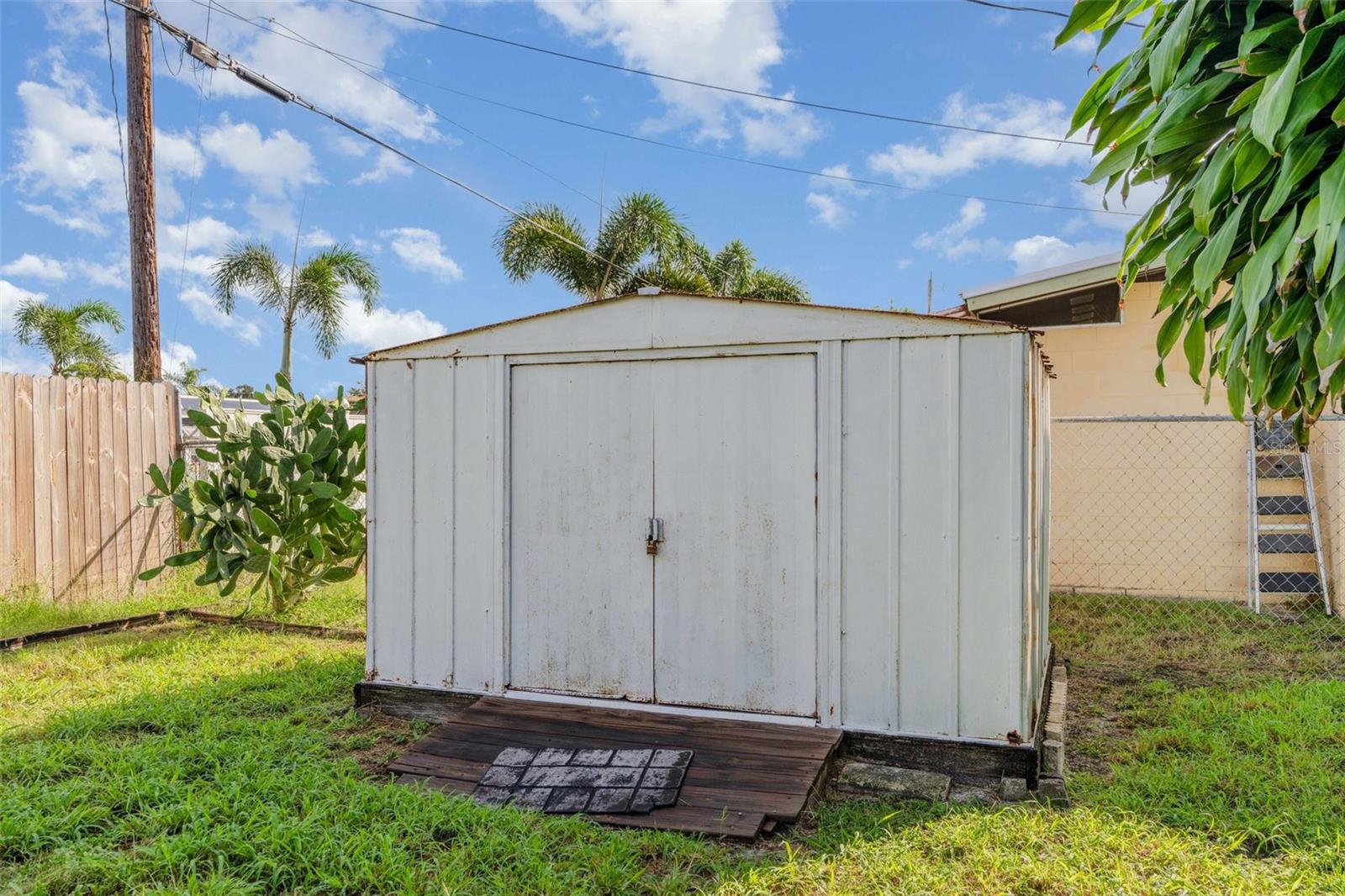 BELAIRE UNIT 03 - Residential