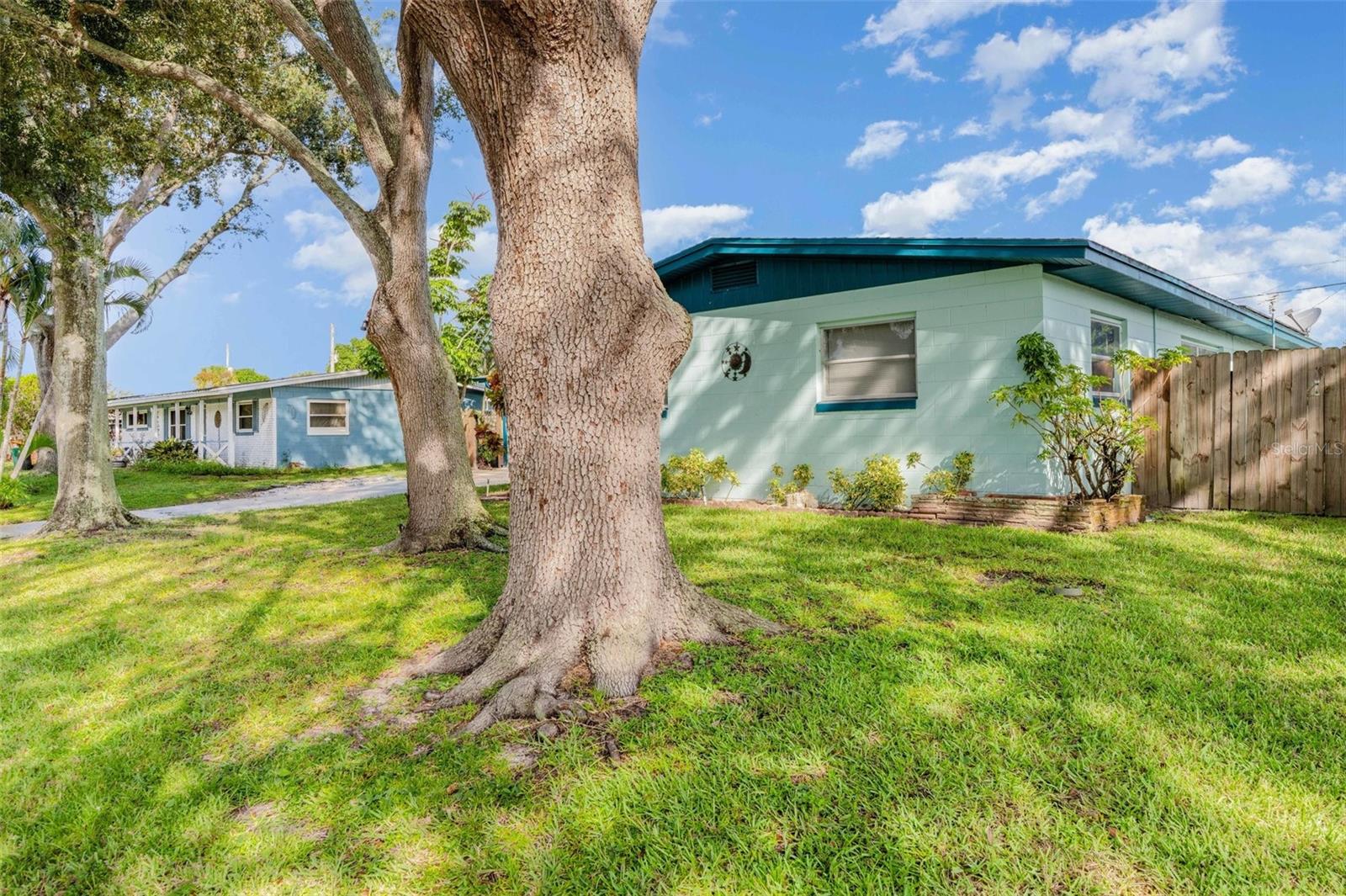 BELAIRE UNIT 03 - Residential