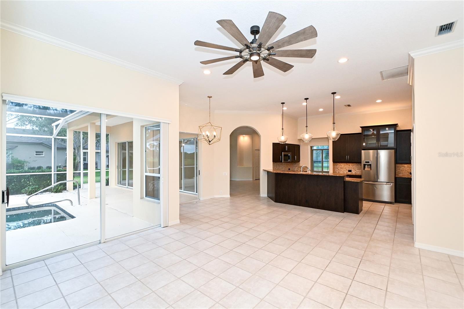 SERENOA PH 2 - Residential Lease