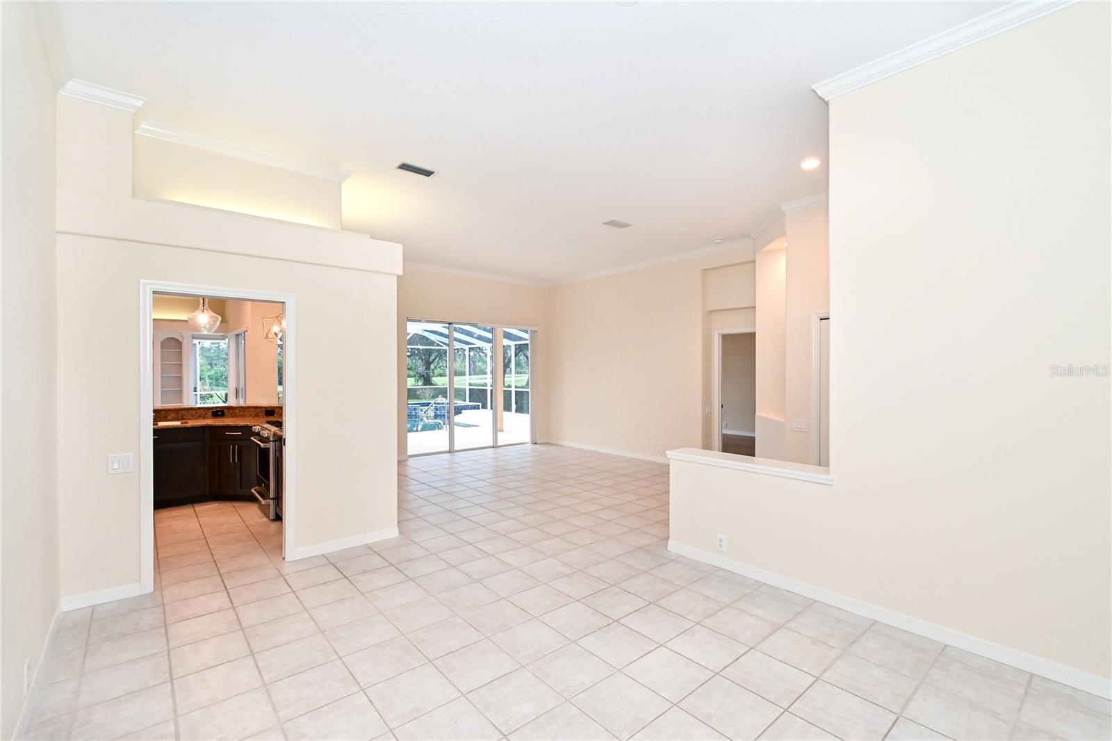 SERENOA PH 2 - Residential Lease