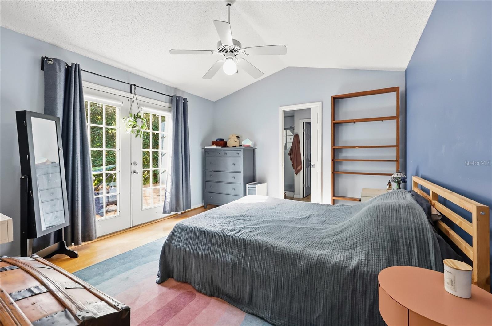 NORTHERN OAKS - Residential